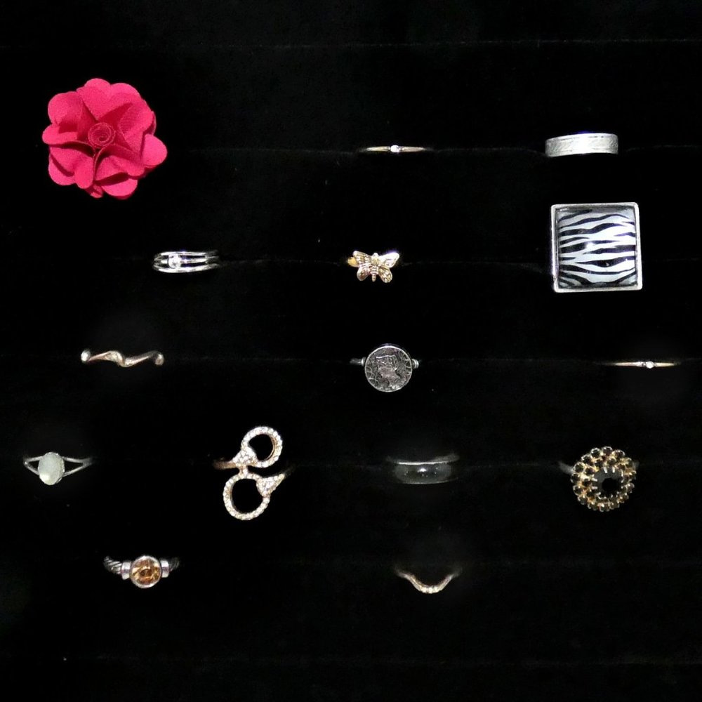 Vintage Costume Ring Lot - Silver & Gold Tones - Picture 5 of 5